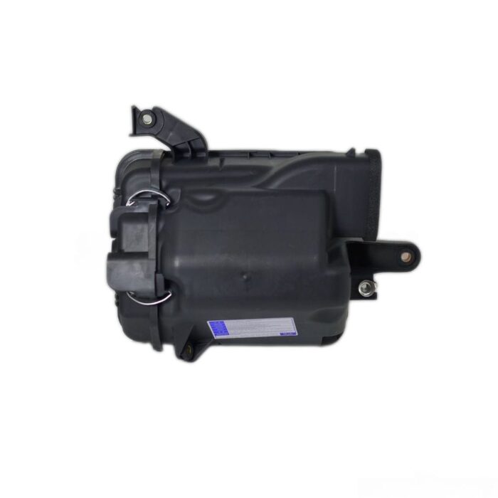 (TY0031104) AIR CLEANER HIACE 2014 - Image 1