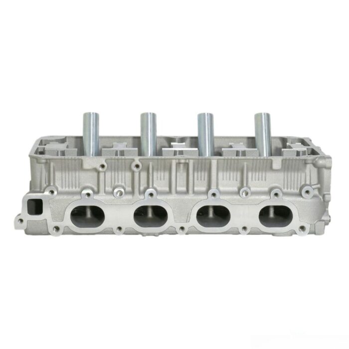 (MD305479) CYLINDER HEAD 4G64 BARE - Image 1