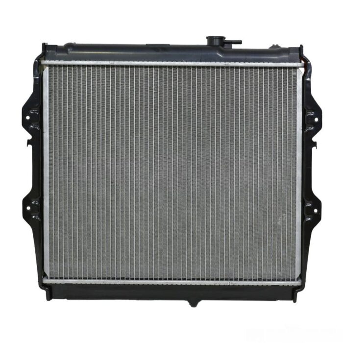 (16400-30080) RADIATOR HILUX 4×4 2002 - Image 1