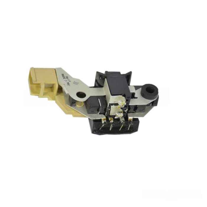(VR-H2009-46, MFVR02670) VOLTAGE REGULATOR MITSUBISHI - Image 1